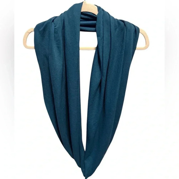 Necklush /Circle Scarf /Teal Blue …. New 🌼 - Picture 2 of 3